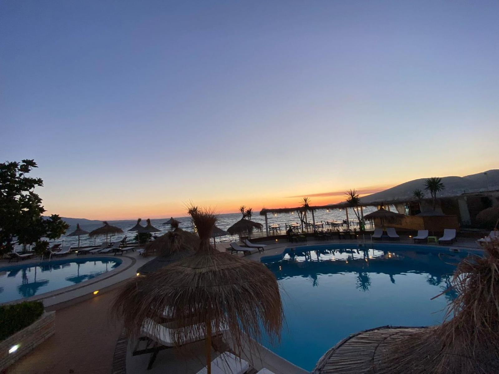 B&G Holiday Sarande Exterior photo
