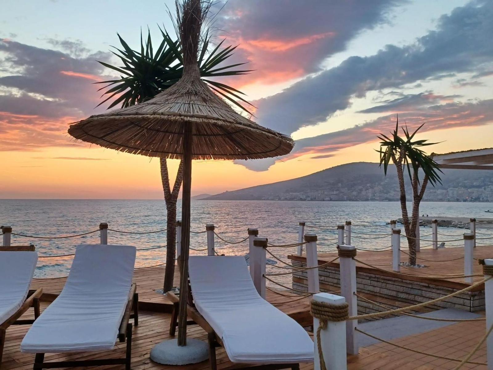 B&G Holiday Sarande Exterior photo