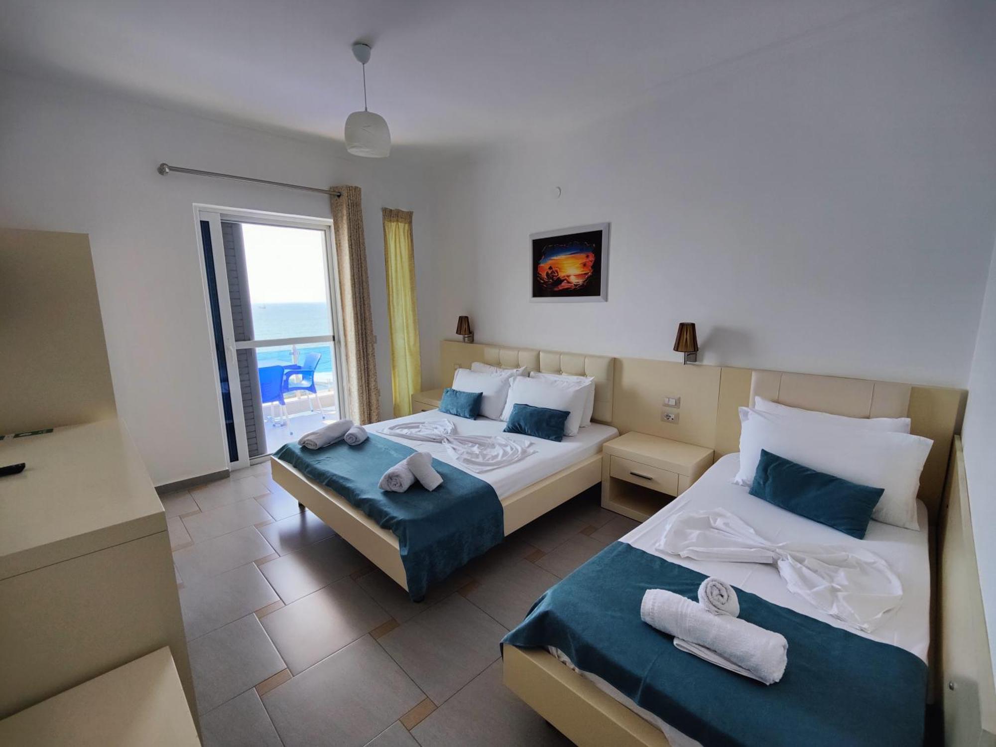 B&G Holiday Sarande Exterior photo